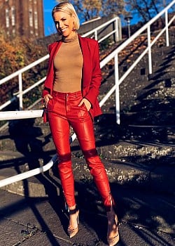 Sandra Kuhn